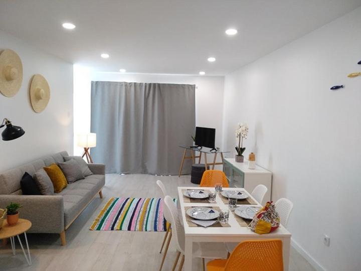 Apartamentos Areia E Mar Sul ヴィラ・プライア・デ・アンコラ エクステリア 写真